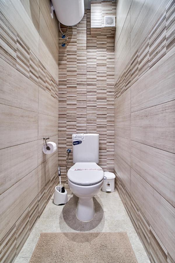 Cozy Apartment With Balcony On The Black Sea- Part Of The Family 'Vicki Apart Varna Exteriör bild